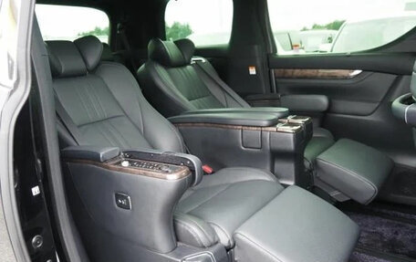 Toyota Alphard III, 2021 год, 4 211 123 рублей, 36 фотография