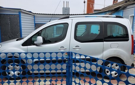 Peugeot Partner II рестайлинг 2, 2010 год, 600 000 рублей, 1 фотография