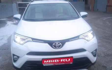 Toyota RAV4, 2019 год, 2 600 000 рублей, 1 фотография