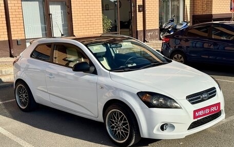 KIA cee'd I рестайлинг, 2009 год, 680 000 рублей, 10 фотография