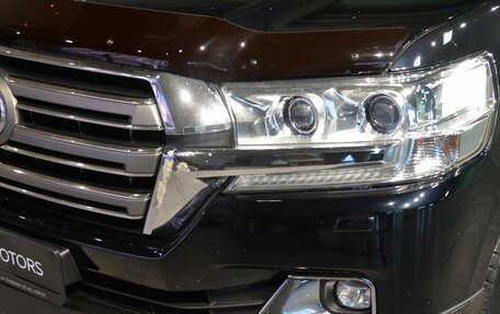 Toyota Land Cruiser 200, 2015 год, 5 490 000 рублей, 8 фотография
