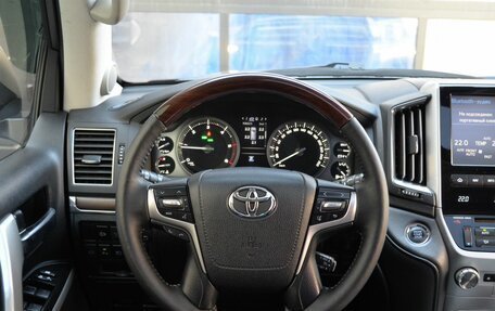 Toyota Land Cruiser 200, 2015 год, 5 490 000 рублей, 15 фотография