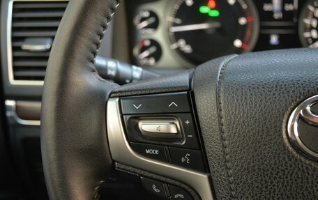 Toyota Land Cruiser 200, 2015 год, 5 490 000 рублей, 17 фотография