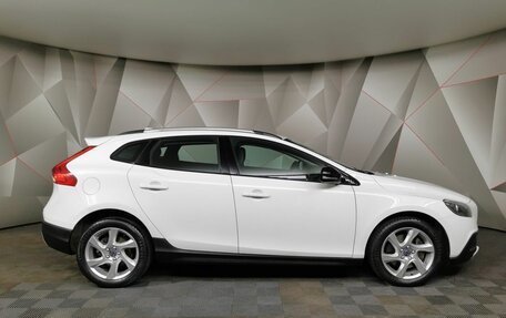 Volvo V40 II рестайлинг, 2015 год, 1 455 000 рублей, 6 фотография