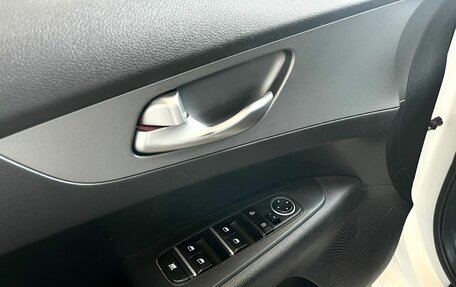 KIA Cerato IV, 2021 год, 2 100 000 рублей, 20 фотография
