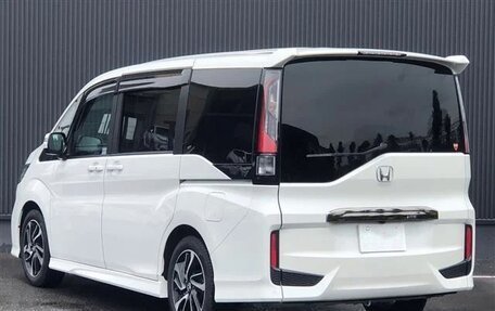 Honda Stepwgn IV, 2021 год, 1 700 000 рублей, 8 фотография