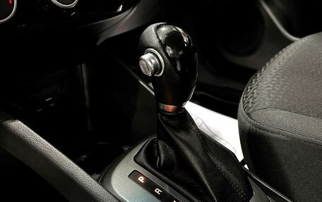 KIA Rio III рестайлинг, 2015 год, 967 000 рублей, 24 фотография