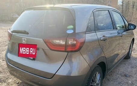 Honda Fit, 2020 год, 1 290 000 рублей, 6 фотография