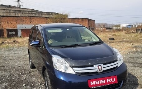 Toyota ISis I, 2017 год, 1 700 000 рублей, 2 фотография