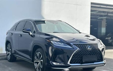 Lexus RX IV рестайлинг, 2022 год, 4 500 000 рублей, 1 фотография