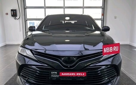 Toyota Camry, 2018 год, 2 559 000 рублей, 2 фотография