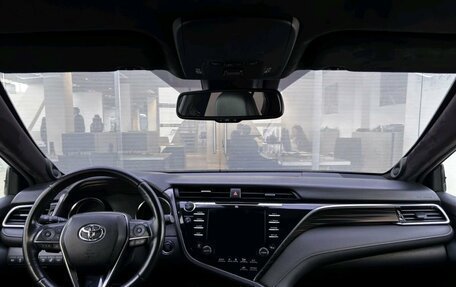 Toyota Camry, 2018 год, 2 559 000 рублей, 14 фотография