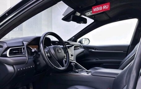 Toyota Camry, 2018 год, 2 559 000 рублей, 16 фотография