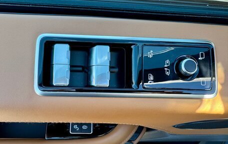 Land Rover Range Rover IV рестайлинг, 2020 год, 9 900 000 рублей, 21 фотография