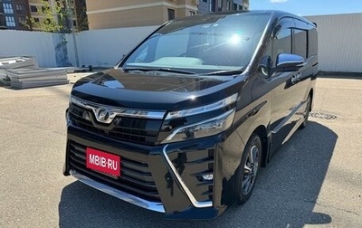 Toyota Voxy III, 2018 год, 2 170 000 рублей, 1 фотография