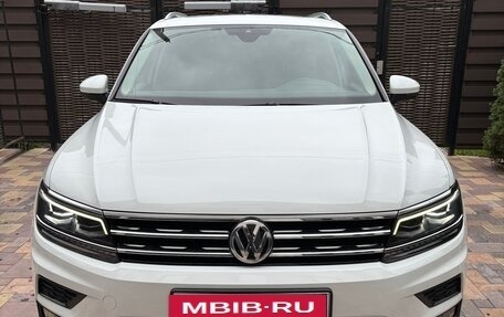 Volkswagen Tiguan II, 2020 год, 3 450 000 рублей, 1 фотография