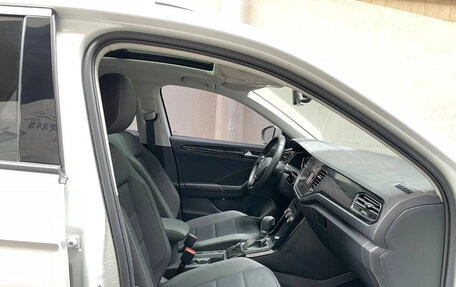 Volkswagen T-Roc I, 2021 год, 1 499 123 рублей, 7 фотография