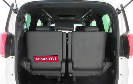 Toyota Alphard III, 2021 год, 4 290 000 рублей, 20 фотография