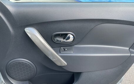 Renault Logan II, 2020 год, 1 074 000 рублей, 25 фотография