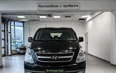 Hyundai H-1 II рестайлинг, 2011 год, 1 438 000 рублей, 2 фотография