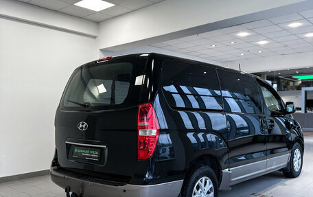 Hyundai H-1 II рестайлинг, 2011 год, 1 438 000 рублей, 6 фотография