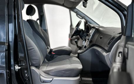 Hyundai H-1 II рестайлинг, 2011 год, 1 438 000 рублей, 12 фотография