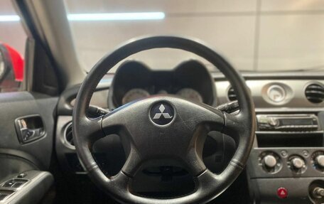Mitsubishi Outlander III рестайлинг 3, 2005 год, 850 000 рублей, 12 фотография