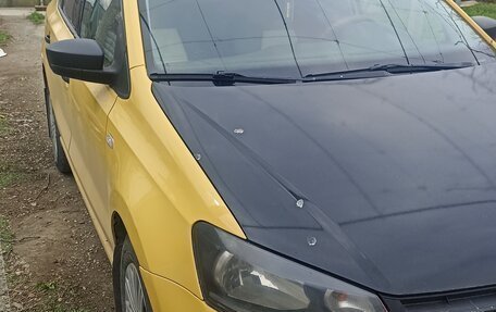 Volkswagen Polo VI (EU Market), 2017 год, 670 000 рублей, 2 фотография