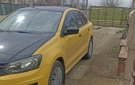 Volkswagen Polo VI (EU Market), 2017 год, 670 000 рублей, 3 фотография