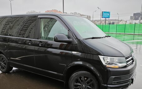 Volkswagen Caravelle T6 рестайлинг, 2016 год, 2 200 000 рублей, 3 фотография
