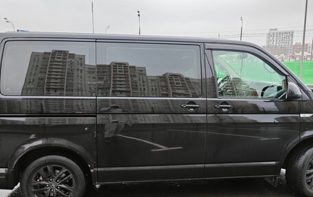 Volkswagen Caravelle T6 рестайлинг, 2016 год, 2 200 000 рублей, 5 фотография