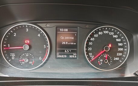 Volkswagen Caravelle T6 рестайлинг, 2016 год, 2 200 000 рублей, 21 фотография
