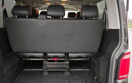 Volkswagen Caravelle T6 рестайлинг, 2016 год, 2 200 000 рублей, 29 фотография