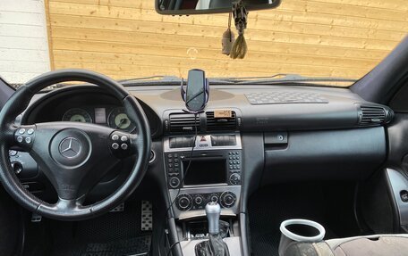 Mercedes-Benz C-Класс, 2005 год, 800 000 рублей, 21 фотография