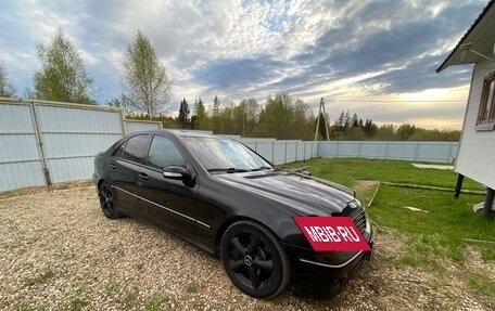Mercedes-Benz C-Класс, 2005 год, 800 000 рублей, 15 фотография