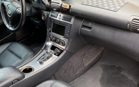 Mercedes-Benz C-Класс, 2005 год, 800 000 рублей, 23 фотография