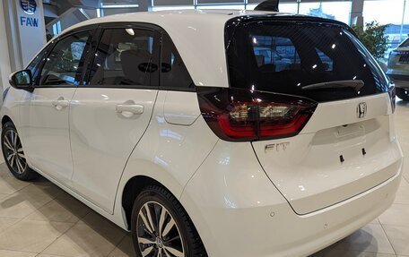 Honda Fit, 2020 год, 1 500 000 рублей, 2 фотография