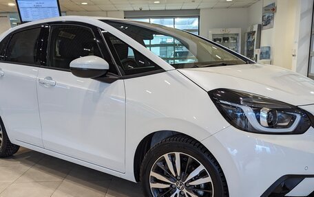 Honda Fit, 2020 год, 1 500 000 рублей, 4 фотография
