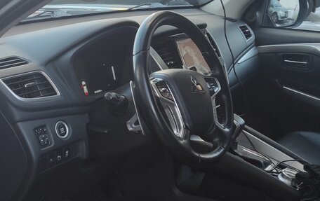 Mitsubishi Pajero Sport III рестайлинг, 2022 год, 4 149 000 рублей, 8 фотография