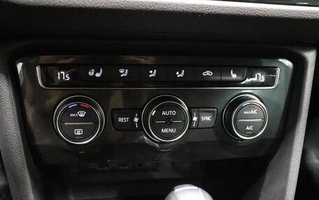 Volkswagen Tiguan II, 2020 год, 2 607 000 рублей, 13 фотография