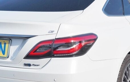 Toyota Crown, 2022 год, 3 270 000 рублей, 9 фотография