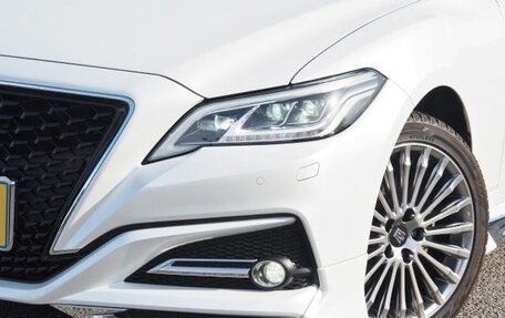 Toyota Crown, 2022 год, 3 270 000 рублей, 14 фотография