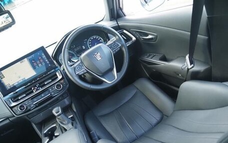 Toyota Crown, 2022 год, 3 270 000 рублей, 25 фотография