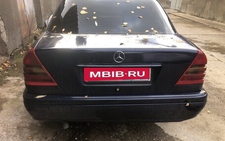 Mercedes-Benz E-Класс, 1995 год, 180 000 рублей, 6 фотография