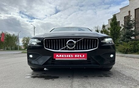 Volvo S60 III, 2020 год, 3 290 000 рублей, 2 фотография