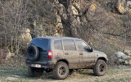 Chevrolet Niva I рестайлинг, 2004 год, 500 000 рублей, 4 фотография