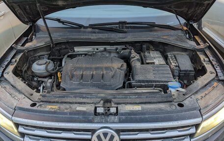 Volkswagen Tiguan II, 2020 год, 3 290 000 рублей, 2 фотография