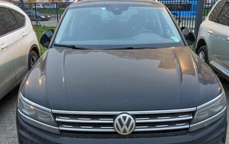 Volkswagen Tiguan II, 2020 год, 3 290 000 рублей, 6 фотография