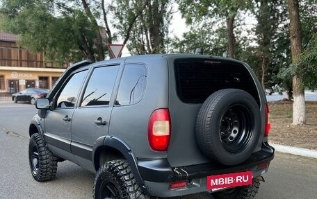 Chevrolet Niva I рестайлинг, 2004 год, 500 000 рублей, 13 фотография
