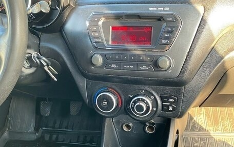 KIA Rio III рестайлинг, 2012 год, 666 000 рублей, 4 фотография